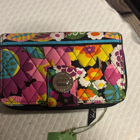 Vera Bradley Multicolor Floral Quilted Wallet - Picture 1 of 4